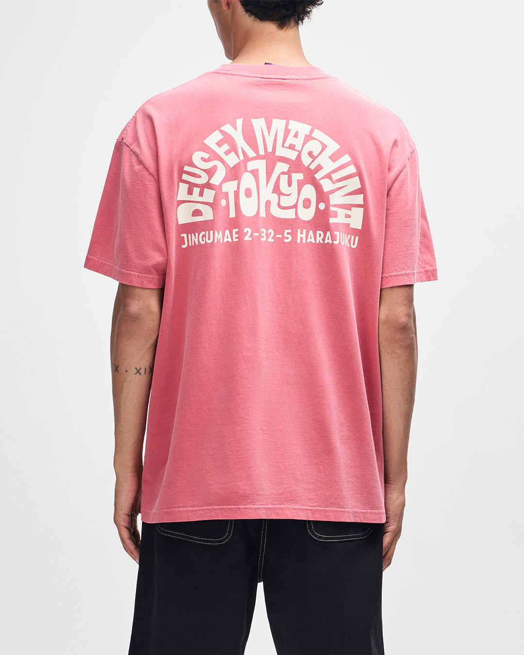 T-Shirts | Deus Ex Machina | Tokyo Address Tee - Melon Red – Deus