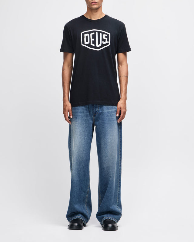 Camiseta Shield - Negra