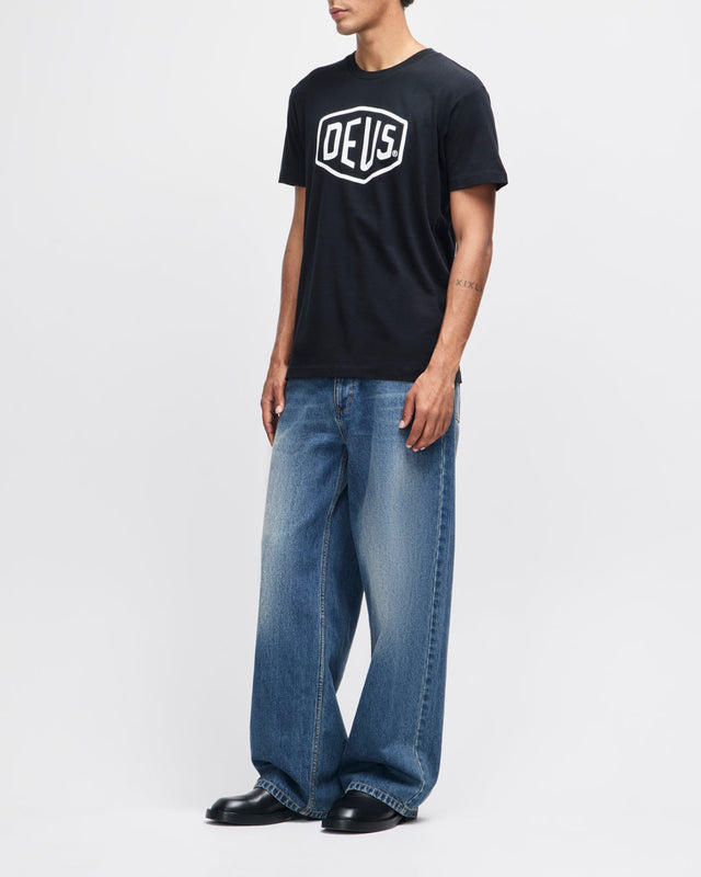 Camiseta Shield - Negra