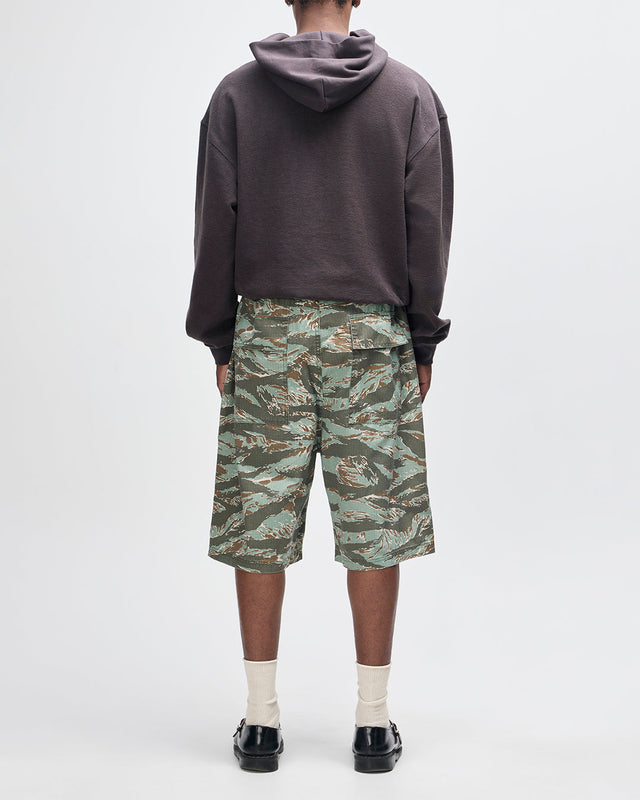 Unforseen Short - Ground Cover Green