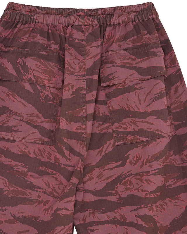 Dyed Unforseen Short - Raspberry