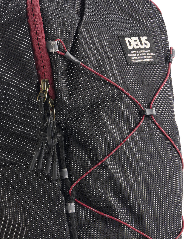 wanderer-backpack-black-1