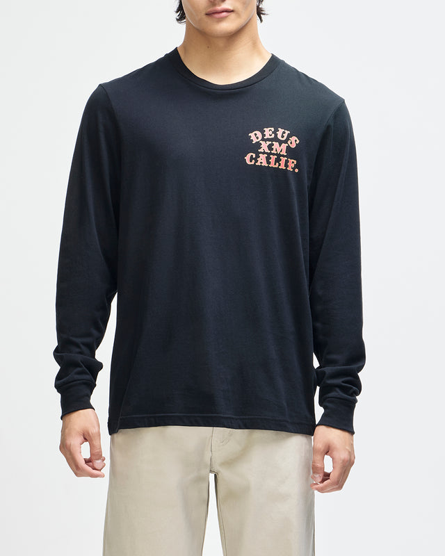 quick-strike-ls-tee-black