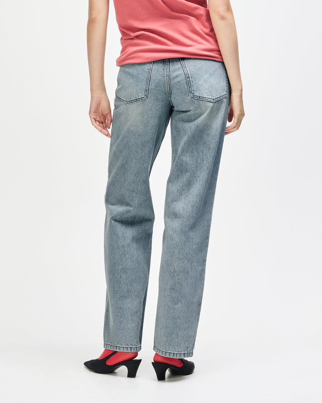 true-line-straight-jean-washed-indigo