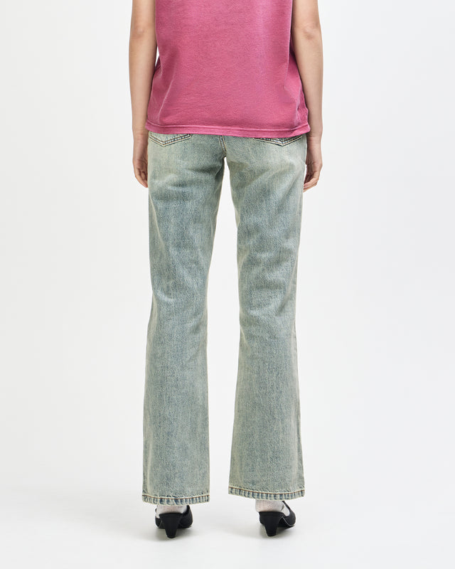curve-line-bootcut-jean-dirty-denim