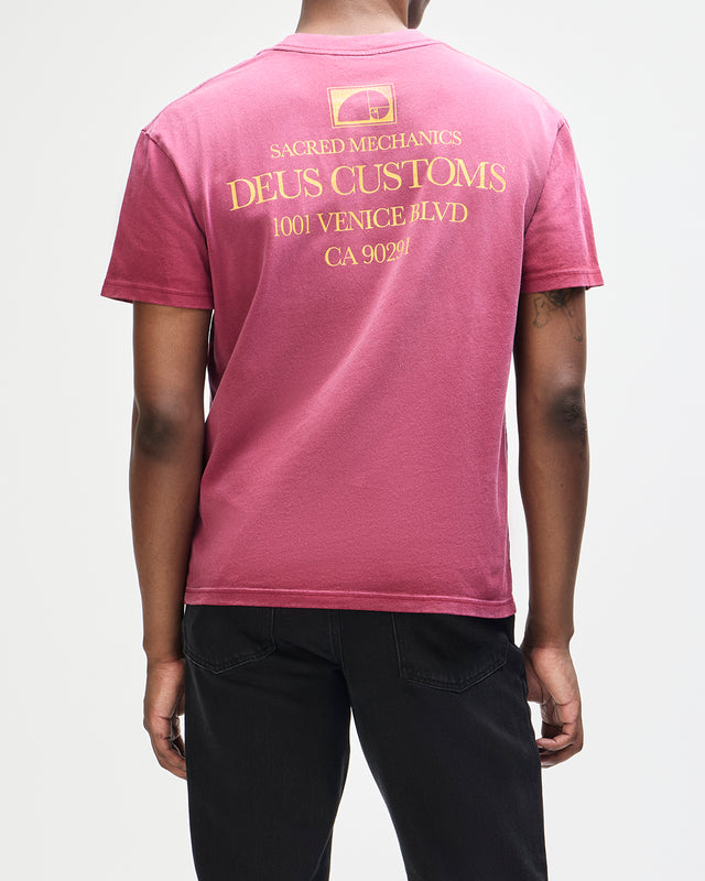 Perfect Ratio Tee - Riding Red