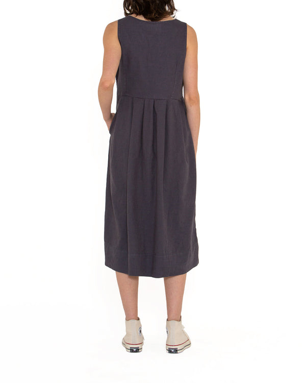 Amelia Dress (Relaxed Fit) - Shadow Grey|Model