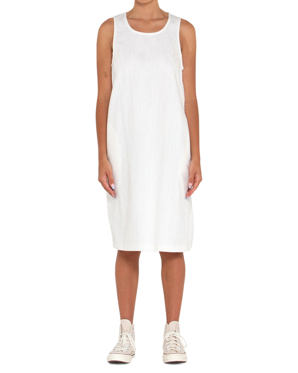 Piri Dress - Vintage White Chambray|Model