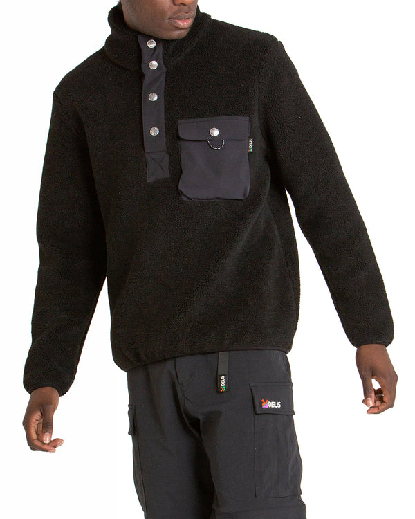 Reimis Pullover Fleece - Black|Model