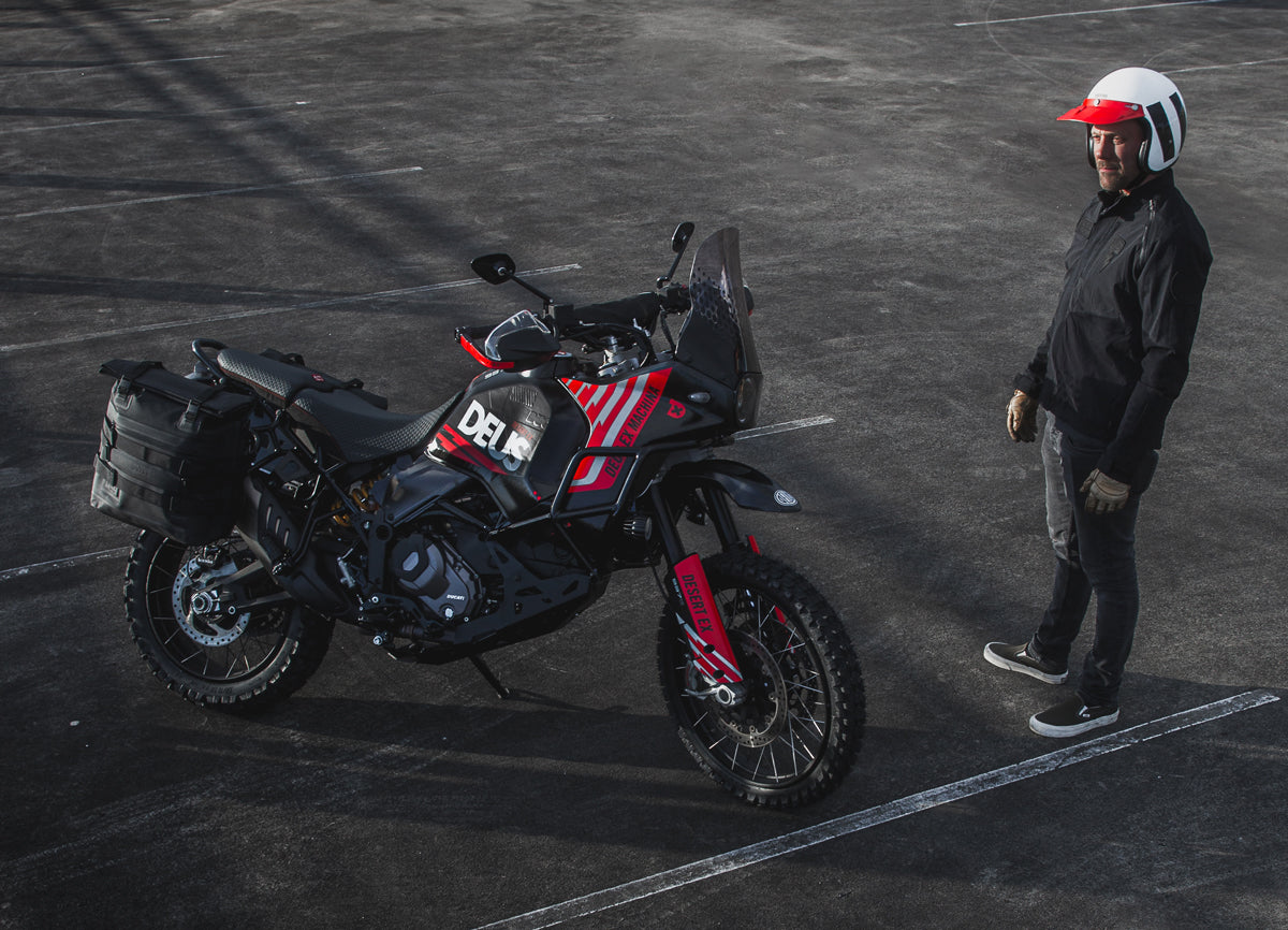 DEUS EX MACHINA タッパー XL DEUS EX MACHINA タッパー XL DEUS EX MACHINA タッパー XL New