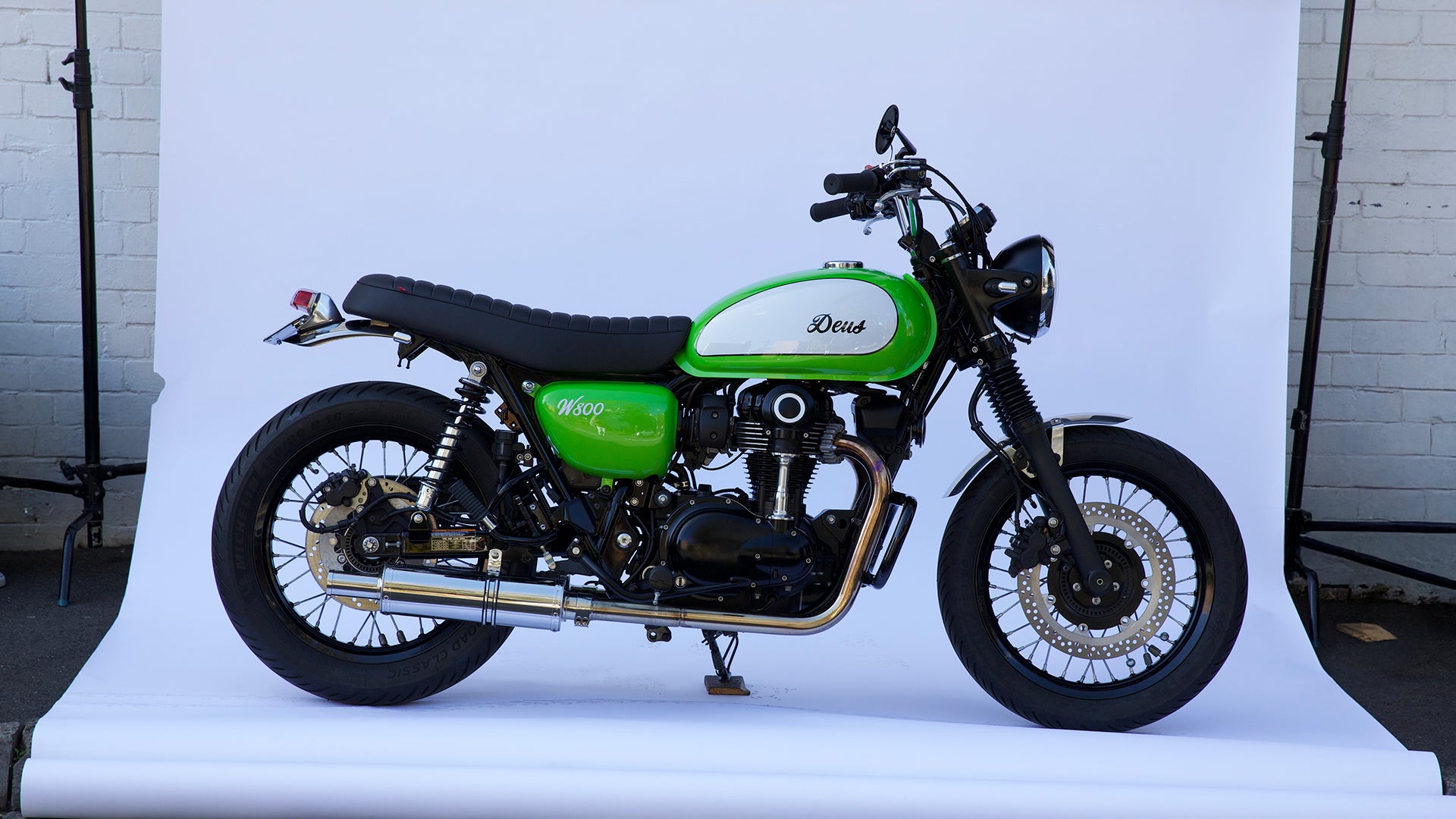 The Bondi Sentinel W800 – Deus Ex Machina Europe