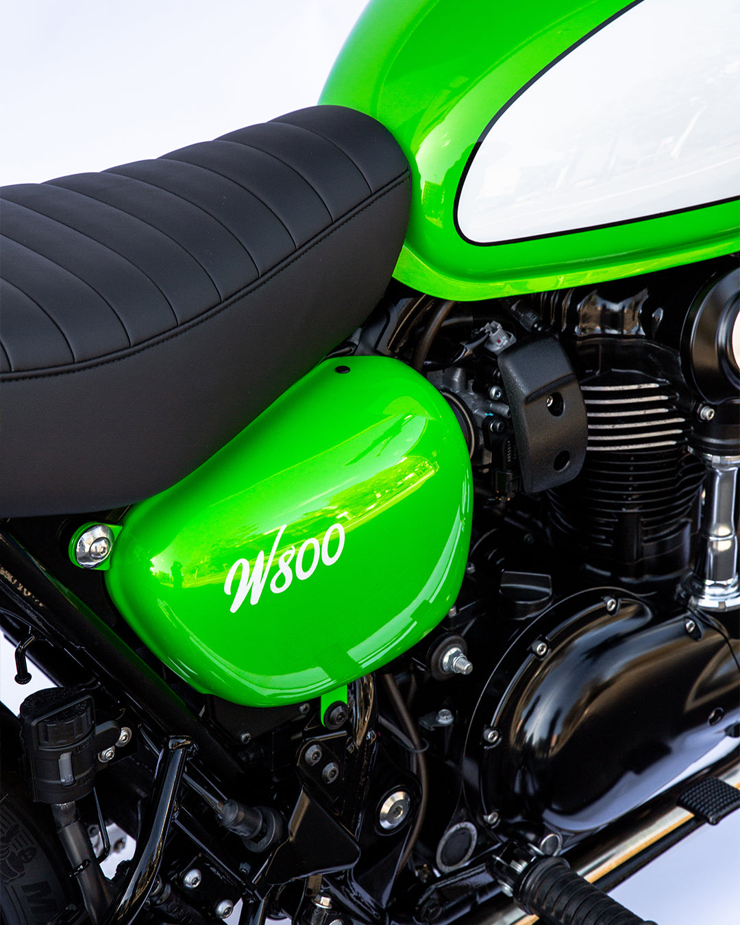 The Bondi Sentinel W800 – Deus Ex Machina Europe